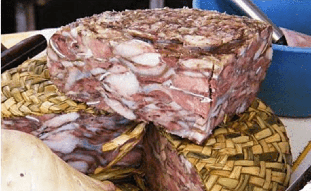 Queso de puerco. (Tompiate)